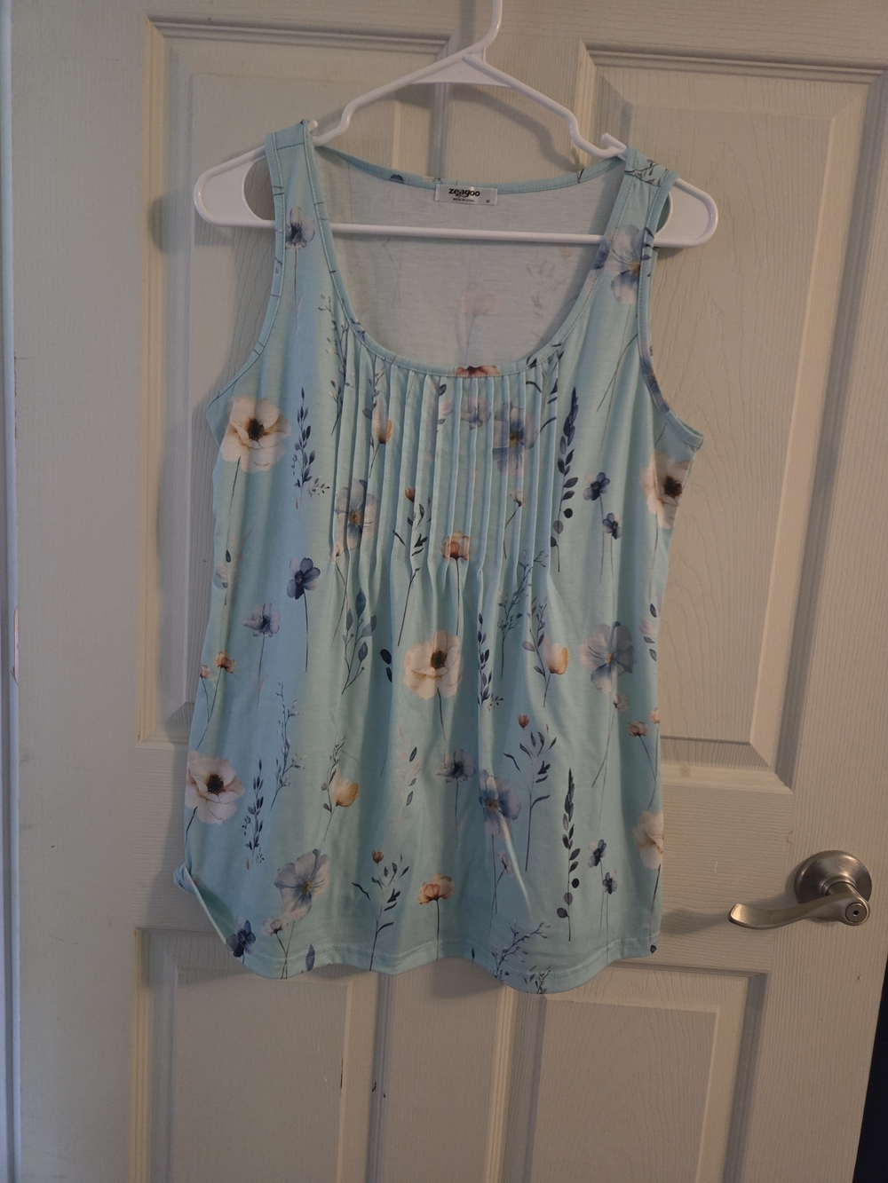 zeagoo Light Blue Floral Pintuck Tank Top